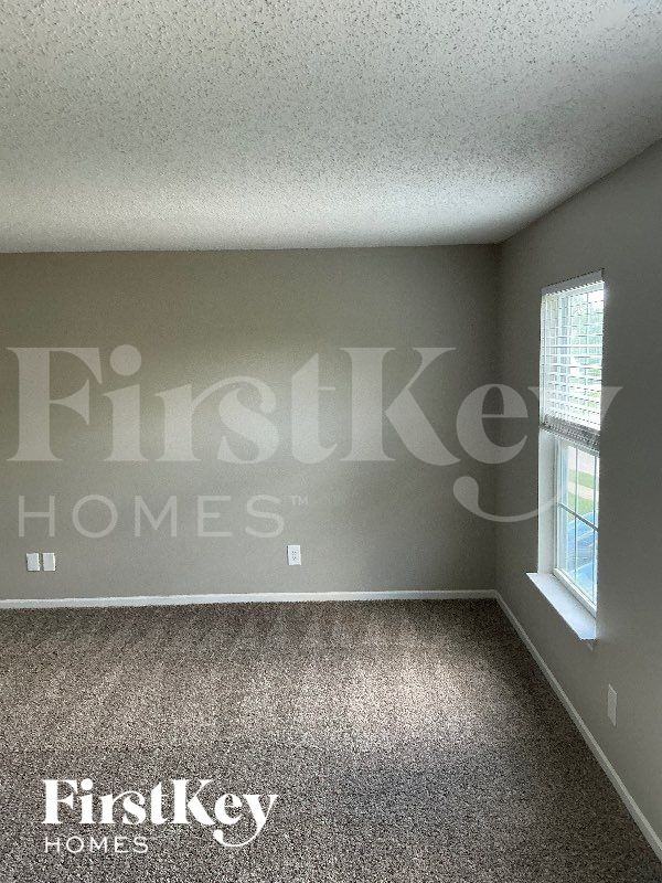 8636 Aylesworth Dr - Photo 7 of 10