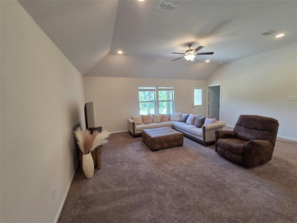 1512 Springtree Dr - Photo 7 of 17