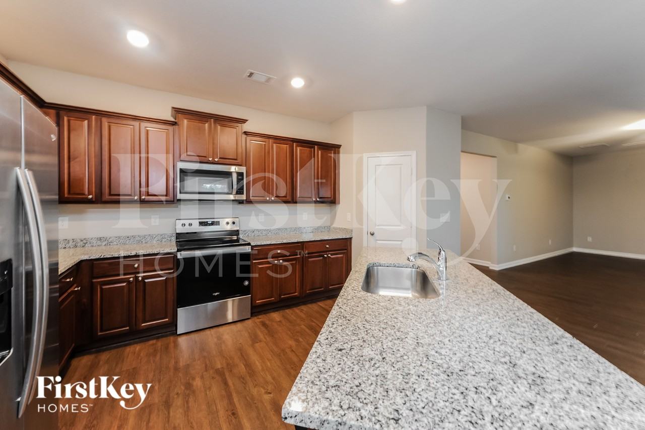 124 Innis Brook Cir - Photo 6 of 15