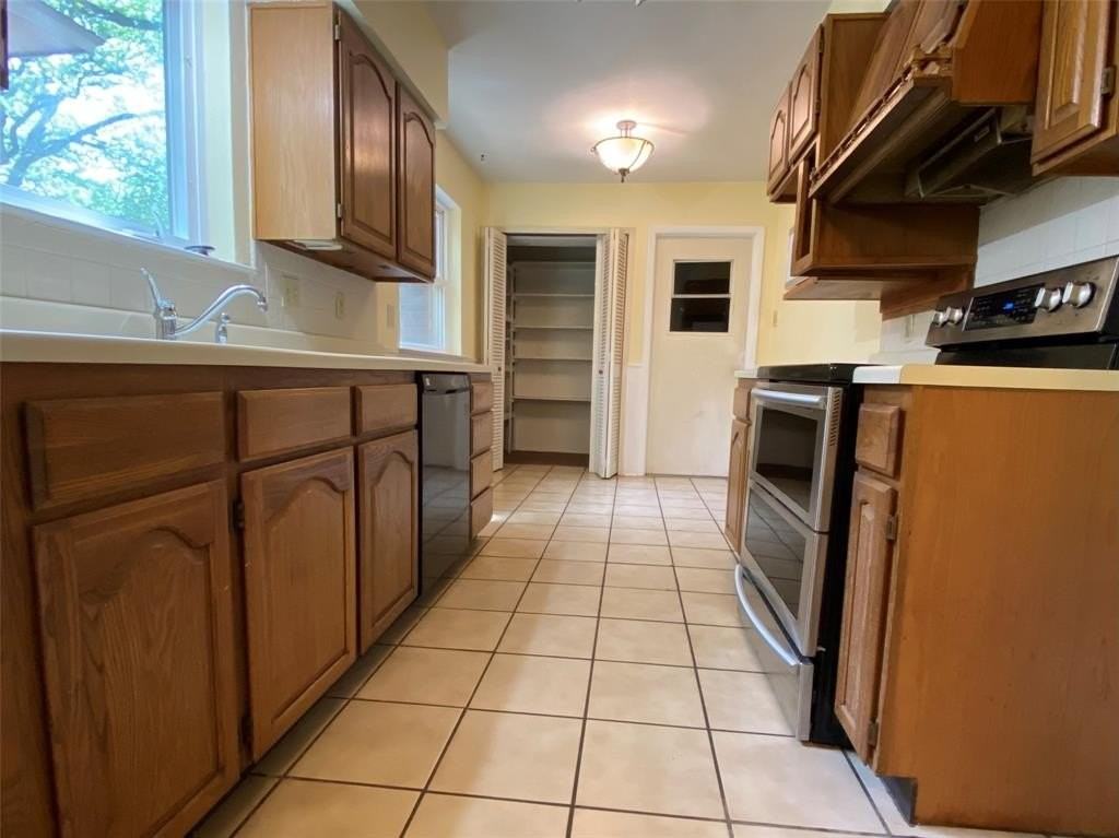 2806 Buffalo Dr - Photo 5 of 19