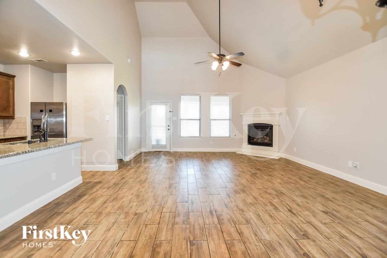 293 Arbury Dr - Photo 2 of 16