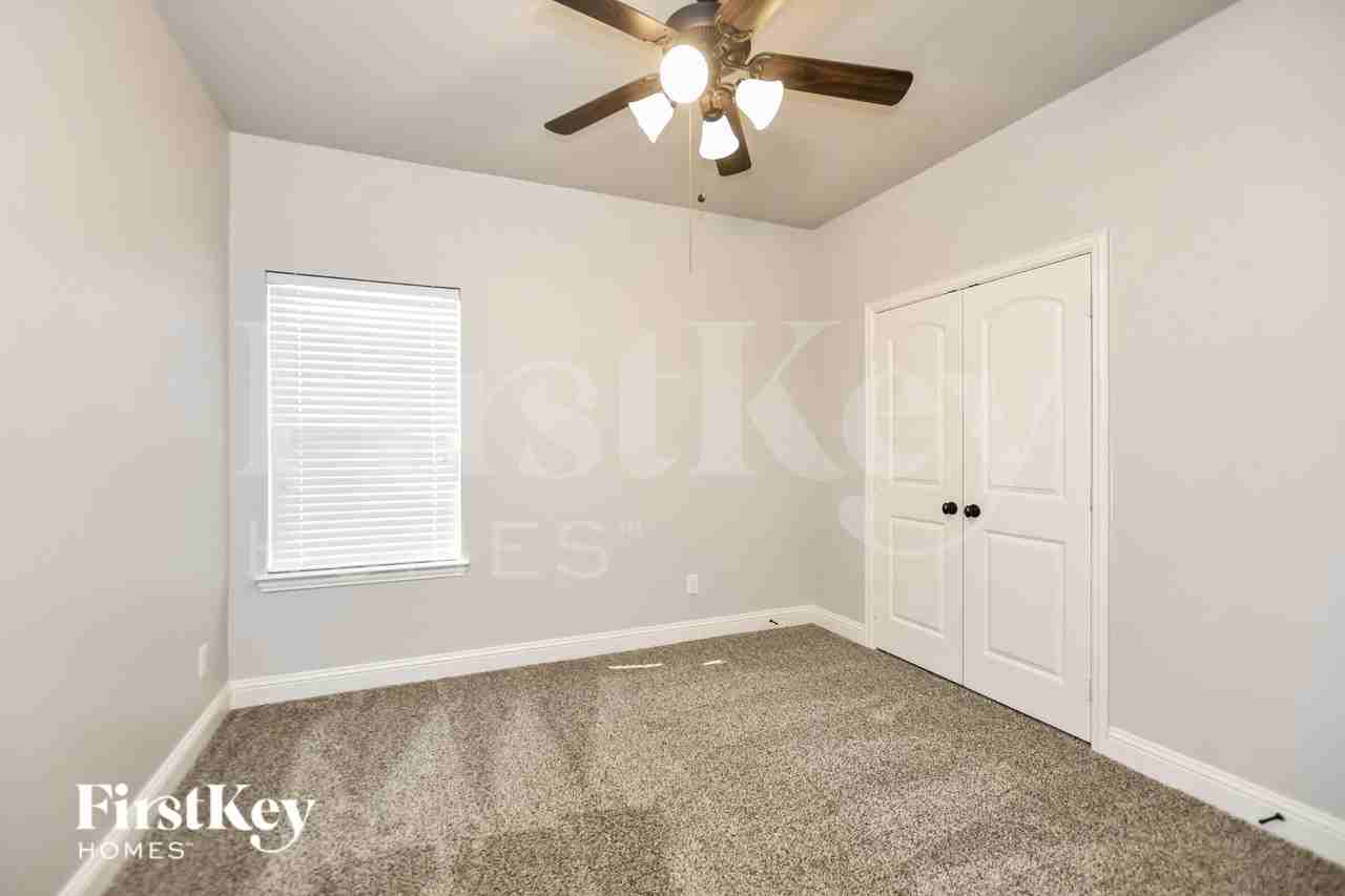 293 Arbury Dr - Photo 7 of 16
