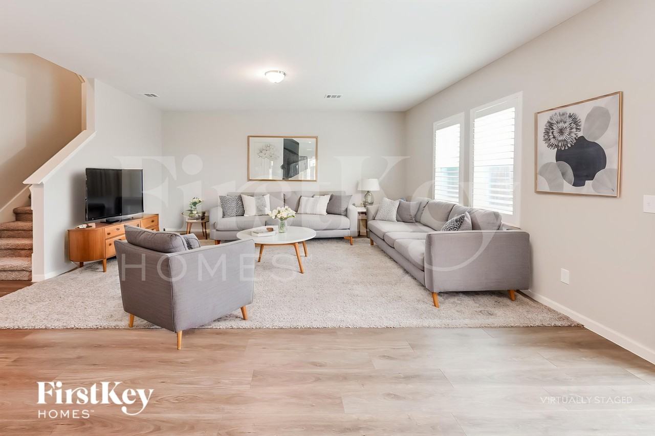 10080 Pappas Dr - Photo 4 of 19