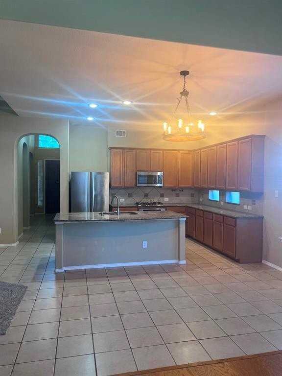 11490 La Grange Dr - Photo 6 of 21