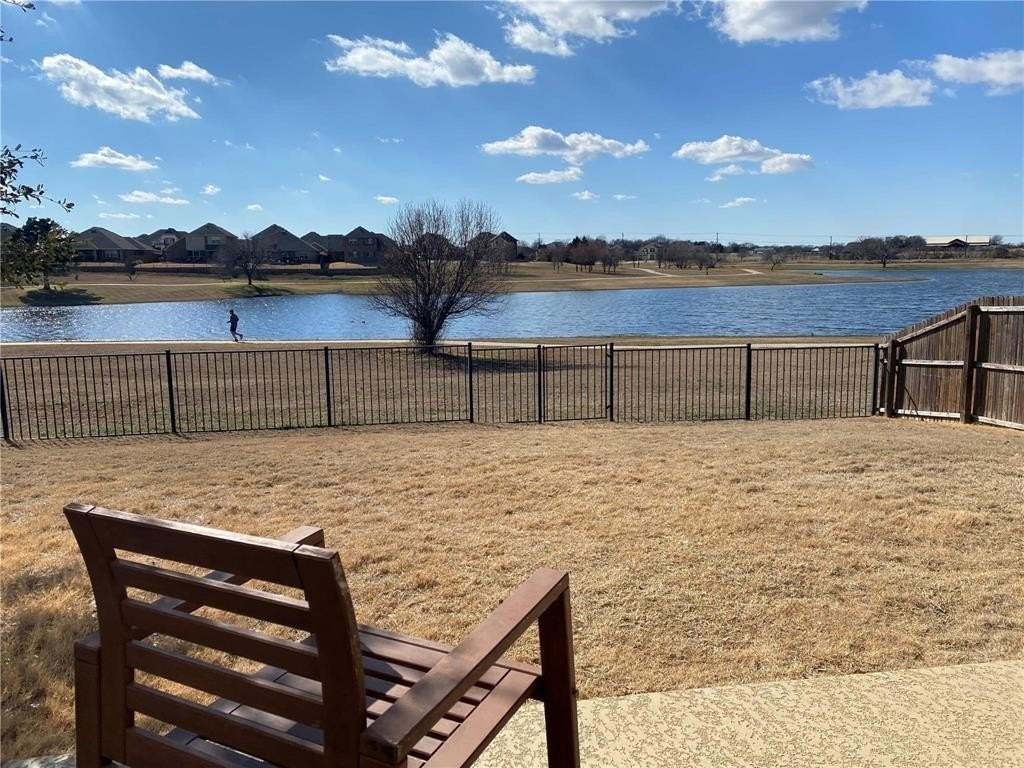 832 Cheyenne Dr - Photo 2 of 26