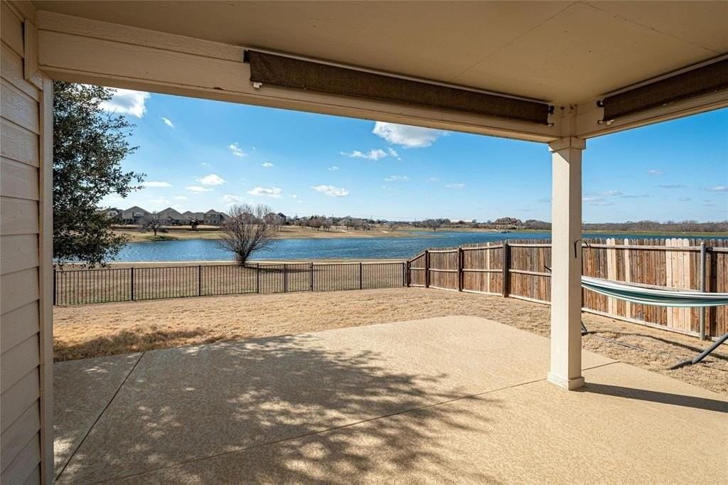 832 Cheyenne Dr - Photo 4 of 26
