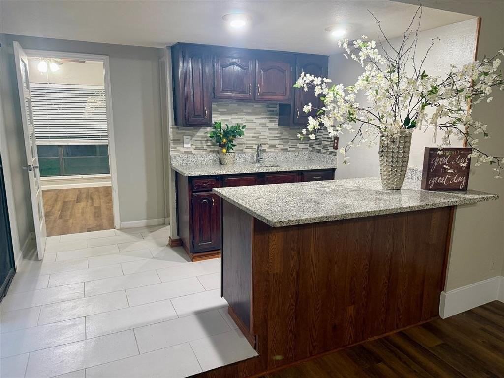 2929 Winterberry Dr - Photo 6 of 11
