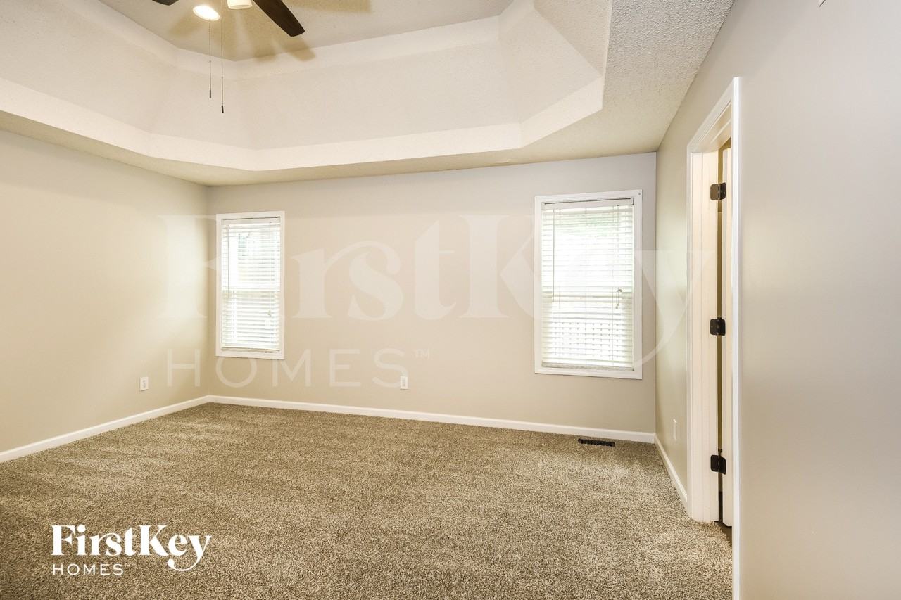1064 Whispering Woods Dr - Photo 7 of 15