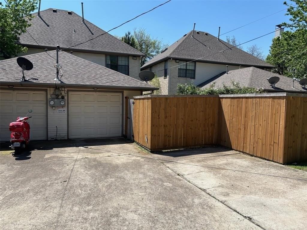 6027 Oram St - Photo 4 of 17