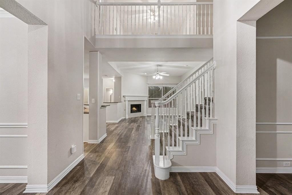 6881 Baird Dr - Photo 3 of 31