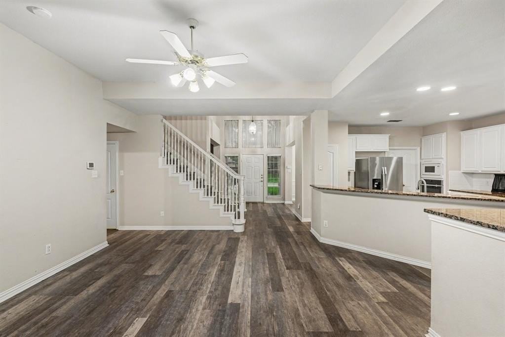 6881 Baird Dr - Photo 6 of 31