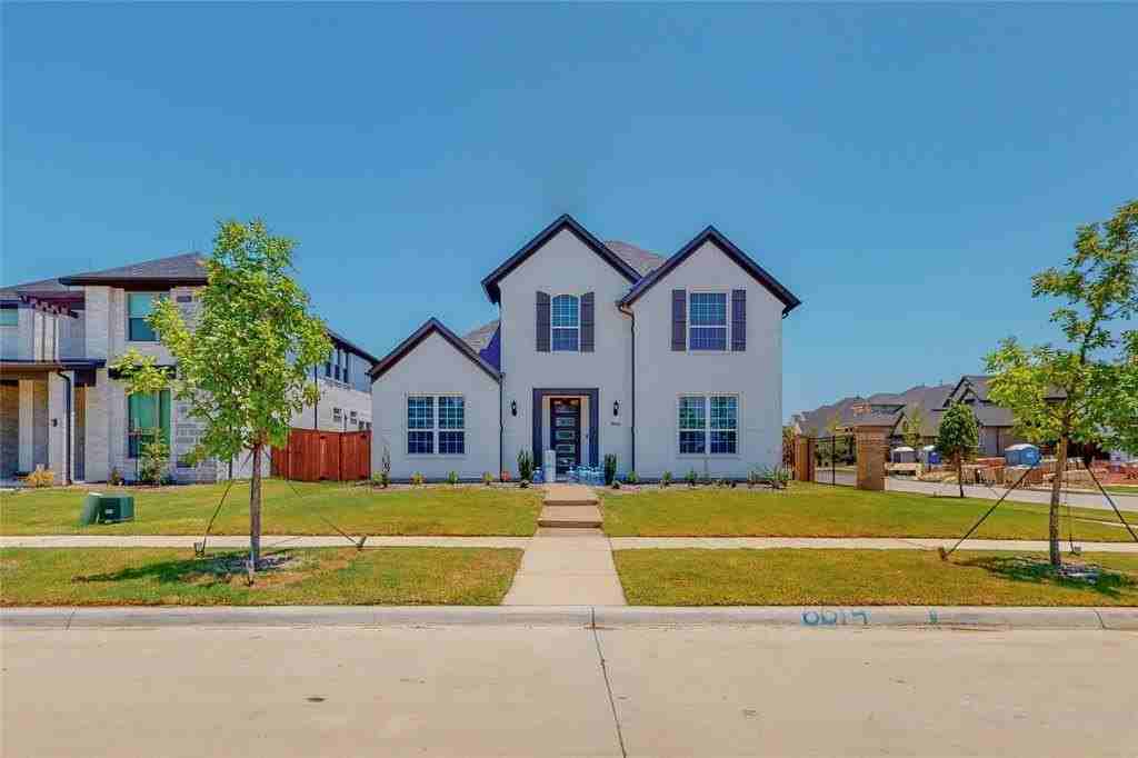 6614 Pemberton Dr - Photo 2 of 40