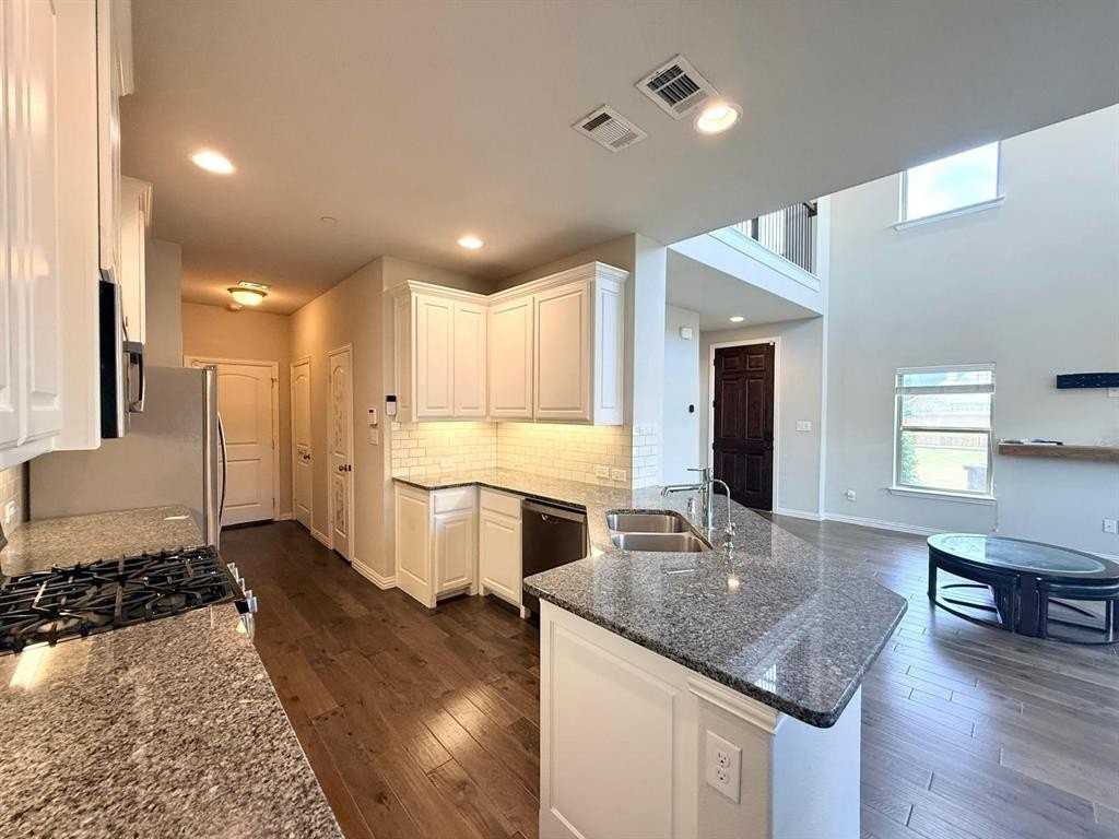 2201 Caniesto St - Photo 4 of 19