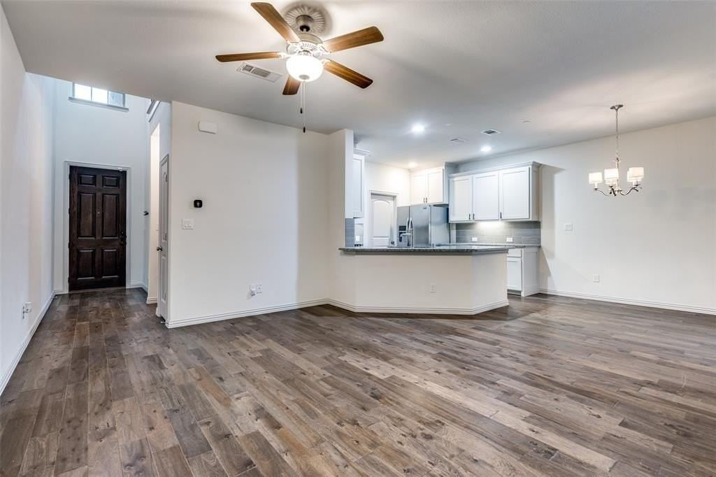 2229 Wabash Way - Photo 2 of 25
