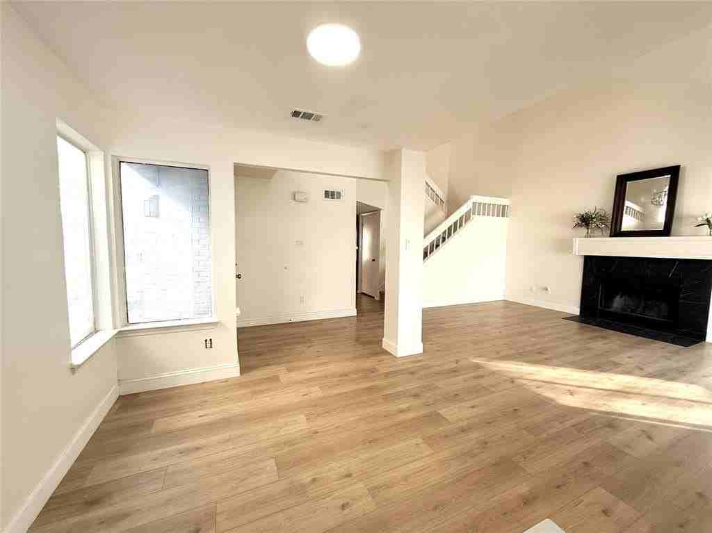 4243 Timberglen Rd - Photo 7 of 15