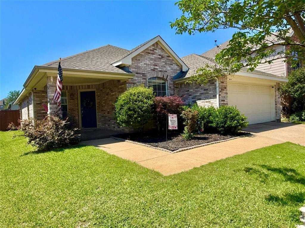 5128 Pinellas Ave - Photo 4 of 35