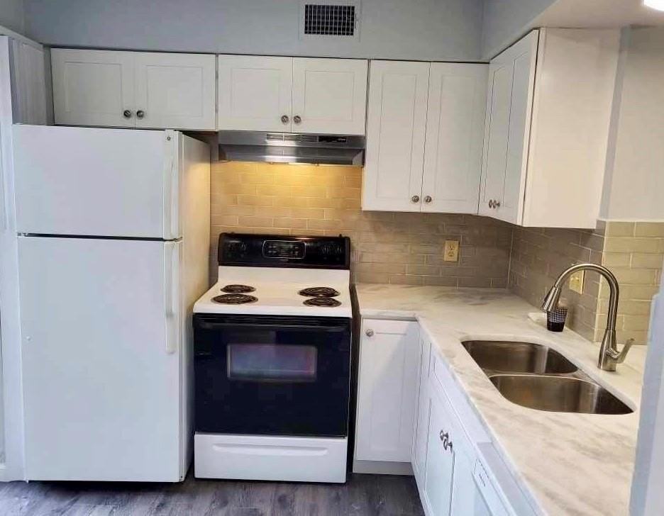 897 Dublin Dr #4 - Photo 5 of 20