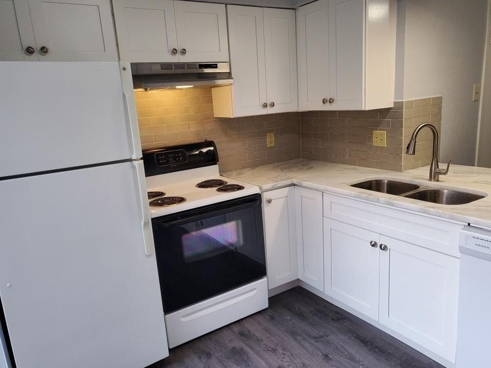897 Dublin Dr #4 - Photo 6 of 20