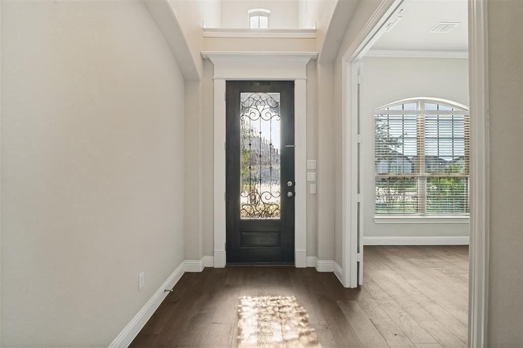 2802 Merlot Cir - Photo 4 of 40