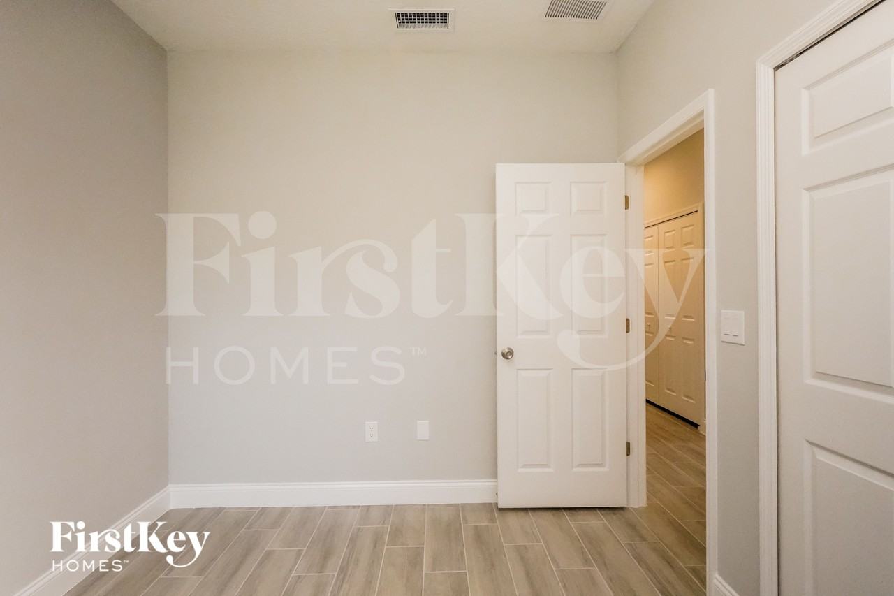 453 Magpie Ct - Photo 7 of 16