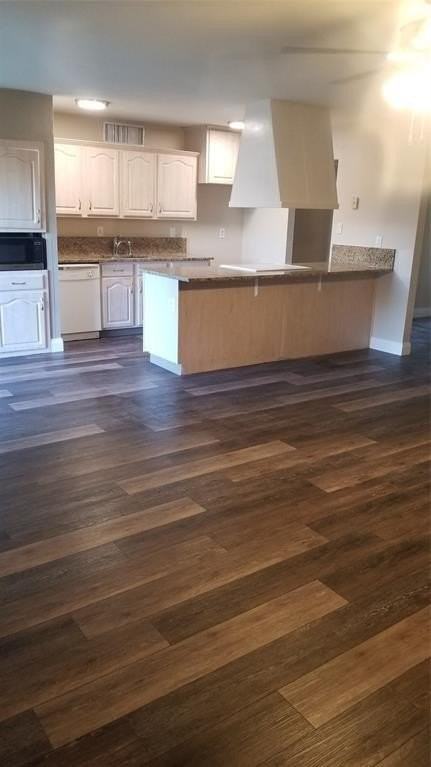 909 Rolling Ridge Dr - Photo 5 of 14