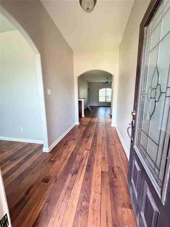 2134 Redbud Dr - Photo 3 of 19