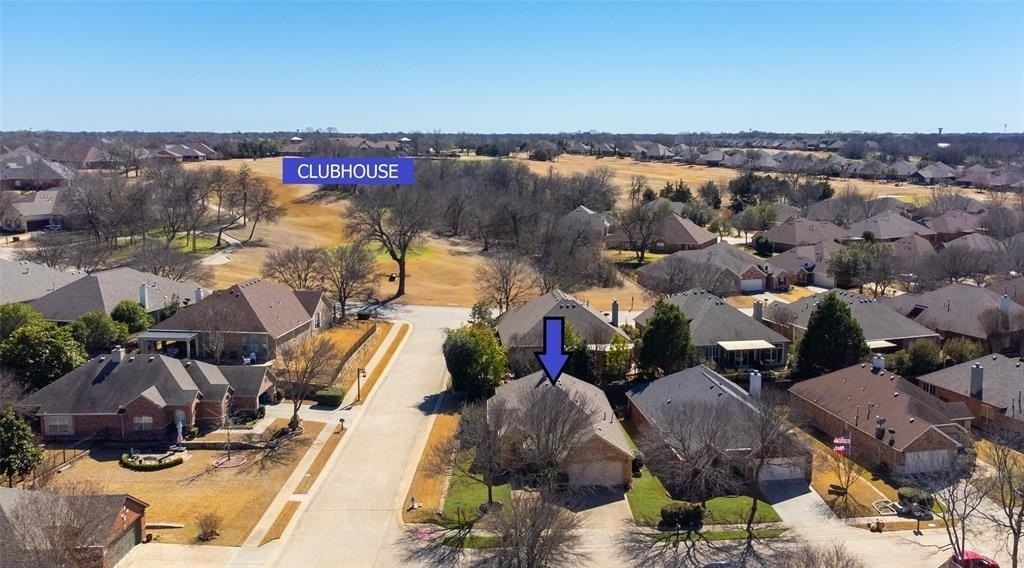 1312 Quaker Dr - Photo 2 of 32
