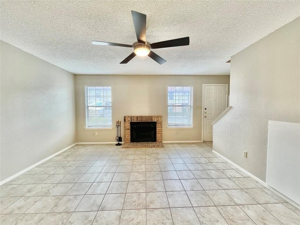 1247 Dallas Dr - Photo 2 of 14