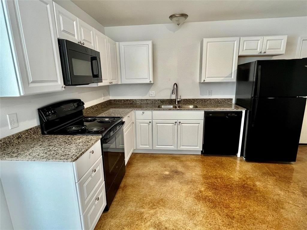 618 Thomas St #A - Photo 2 of 8