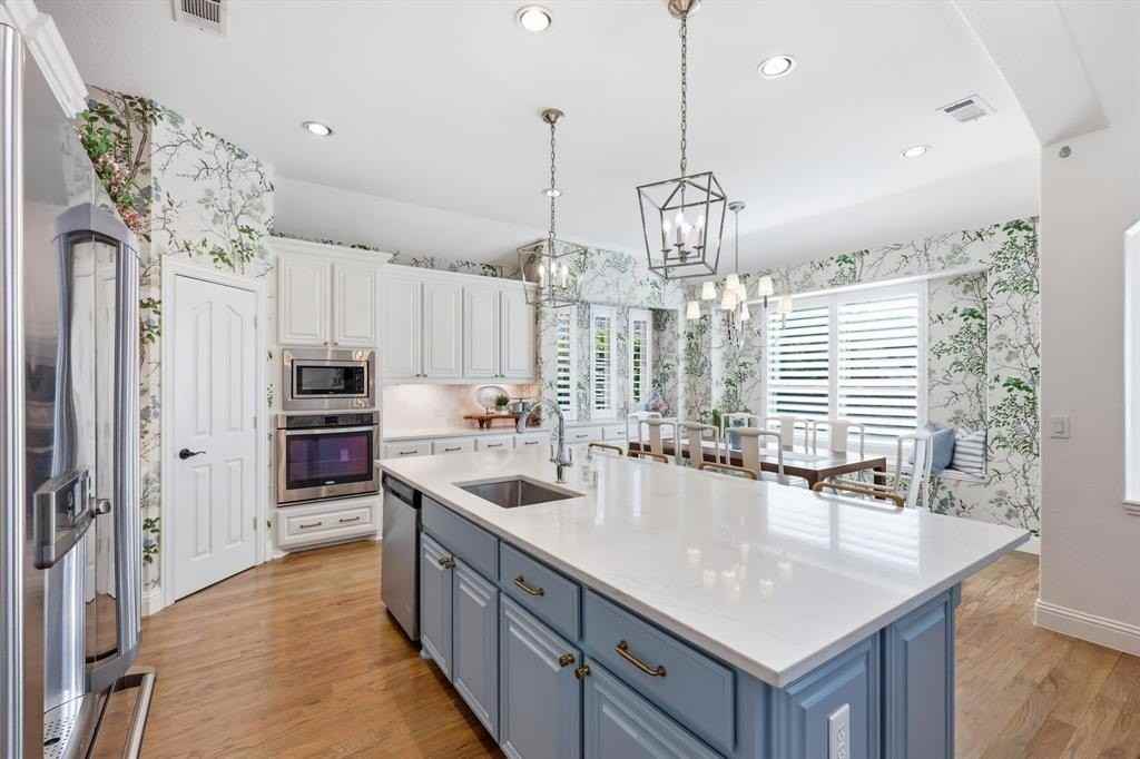 960 Woodstream Dr - Photo 6 of 24