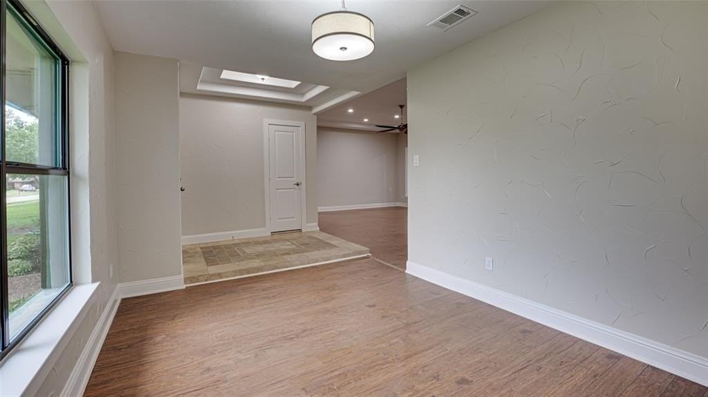 3113 Dover Dr - Photo 6 of 33