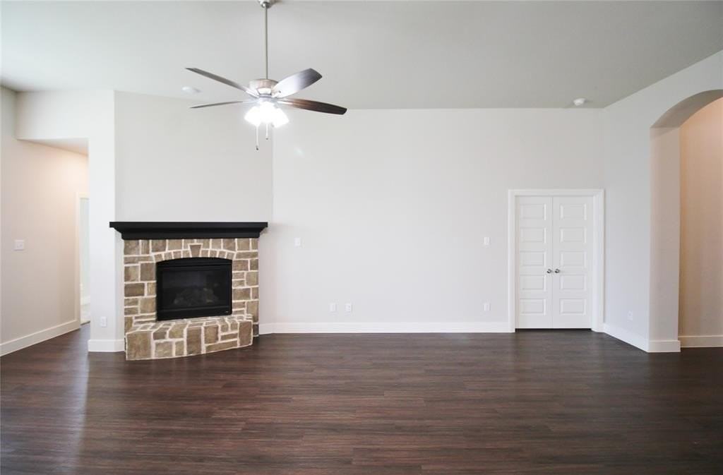 1665 Sheldon Dr - Photo 2 of 31