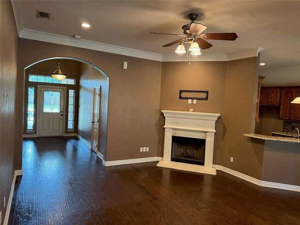1323 Preston Trail Ct - Photo 4 of 22