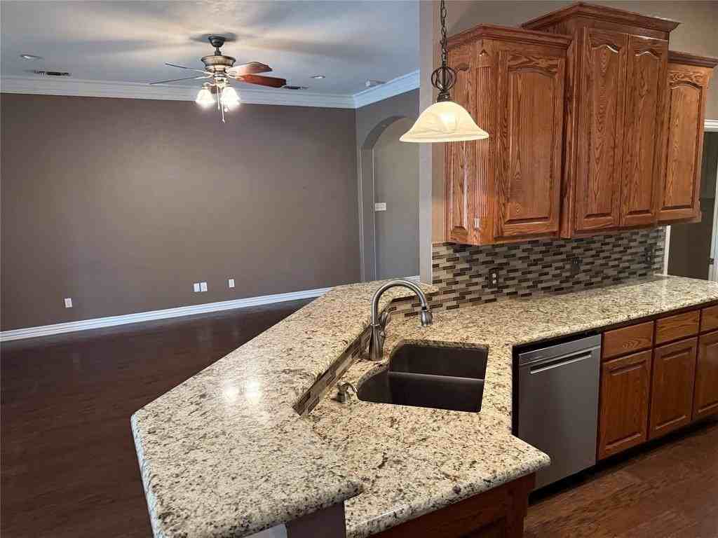1323 Preston Trail Ct - Photo 7 of 22