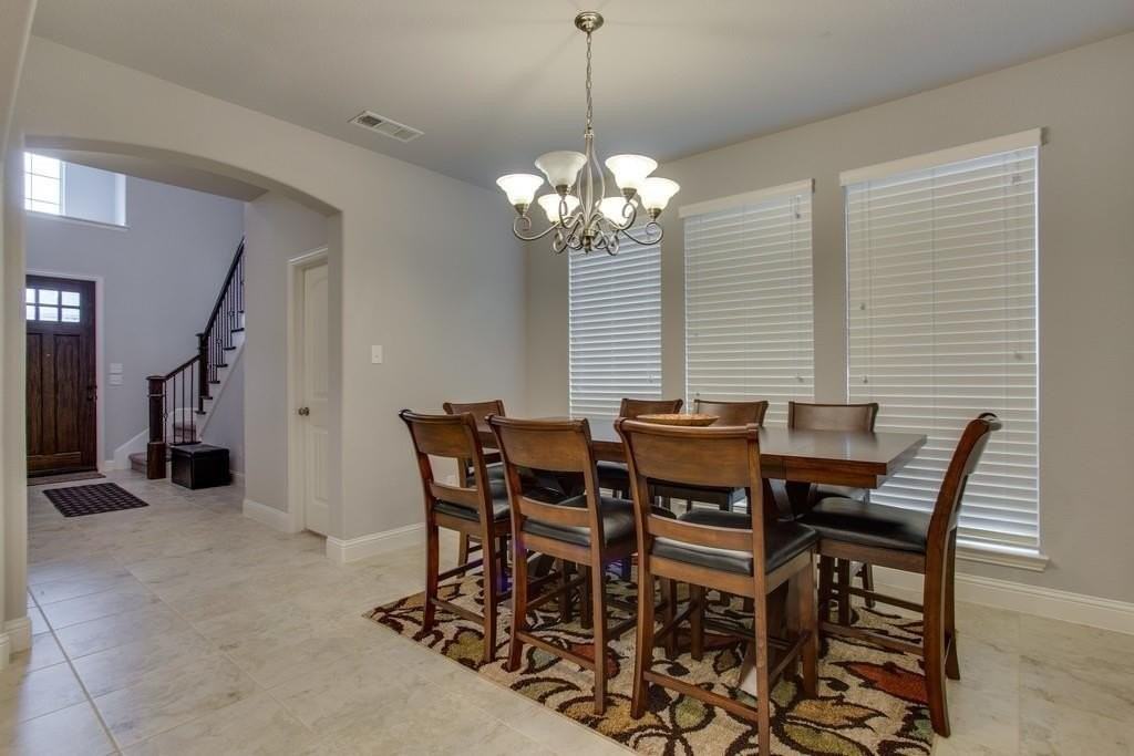 516 Palamedes St - Photo 3 of 32