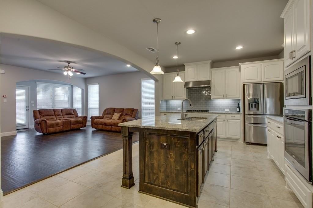 516 Palamedes St - Photo 7 of 32