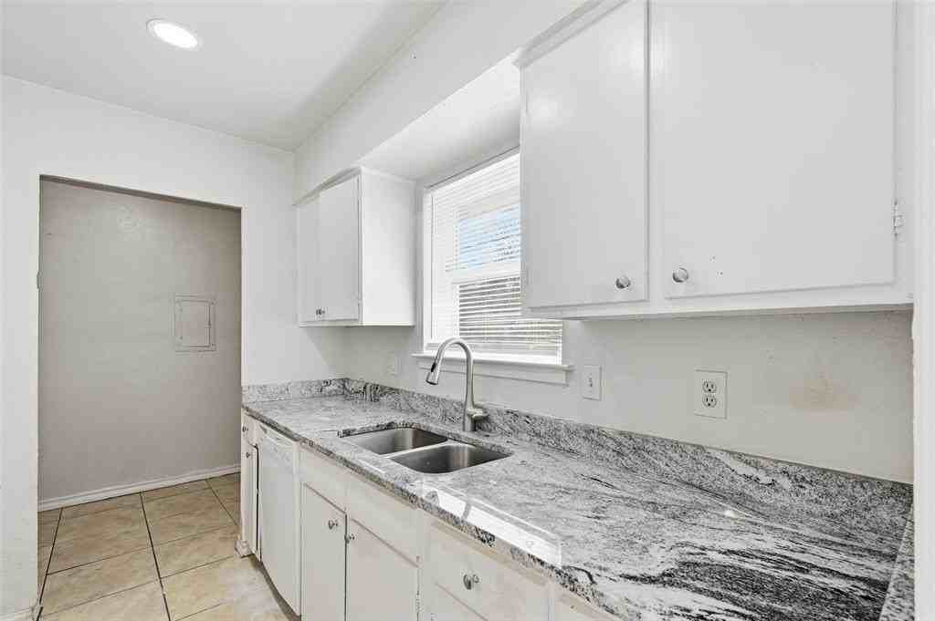 1812 Frances Dr #1810 - Photo 5 of 19