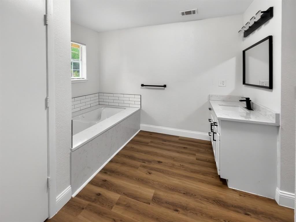 529 Celtic Rd - Photo 7 of 18
