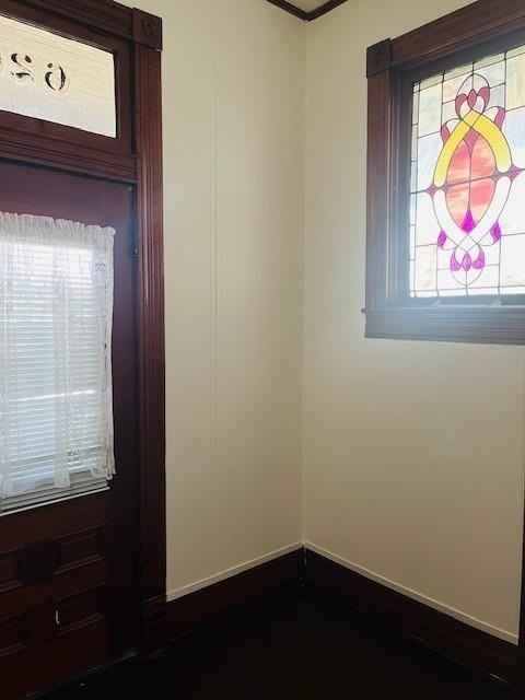 626 W Chestnut St - Photo 4 of 11