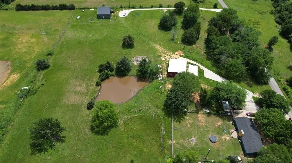 3318 Desvoignes Rd - Photo 2 of 3