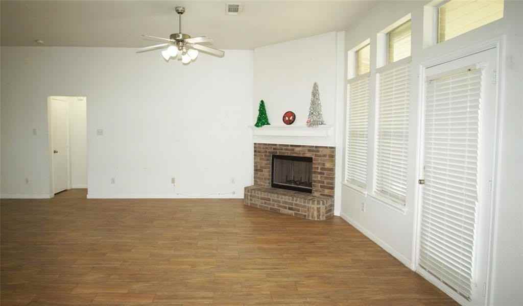 926 Timber Oaks Ln - Photo 4 of 15