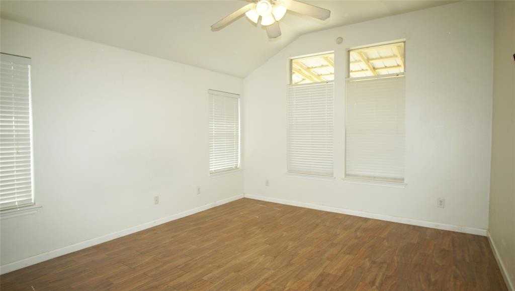 926 Timber Oaks Ln - Photo 7 of 15