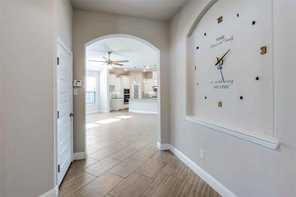 3411 Kodiak Dr - Photo 6 of 30