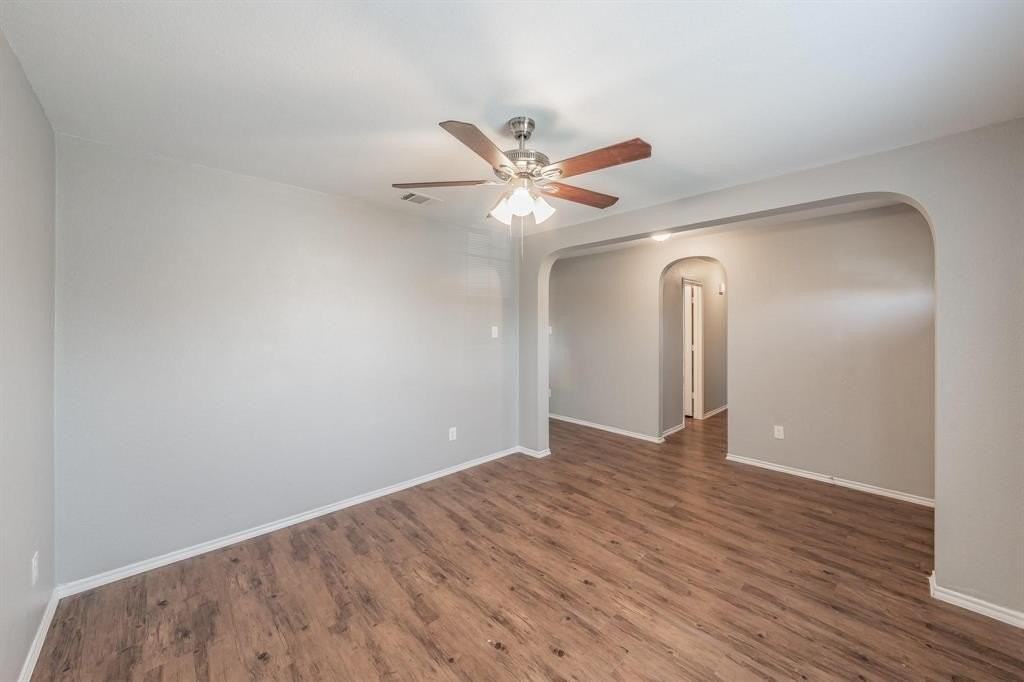 1766 Pioneer Way - Photo 3 of 20