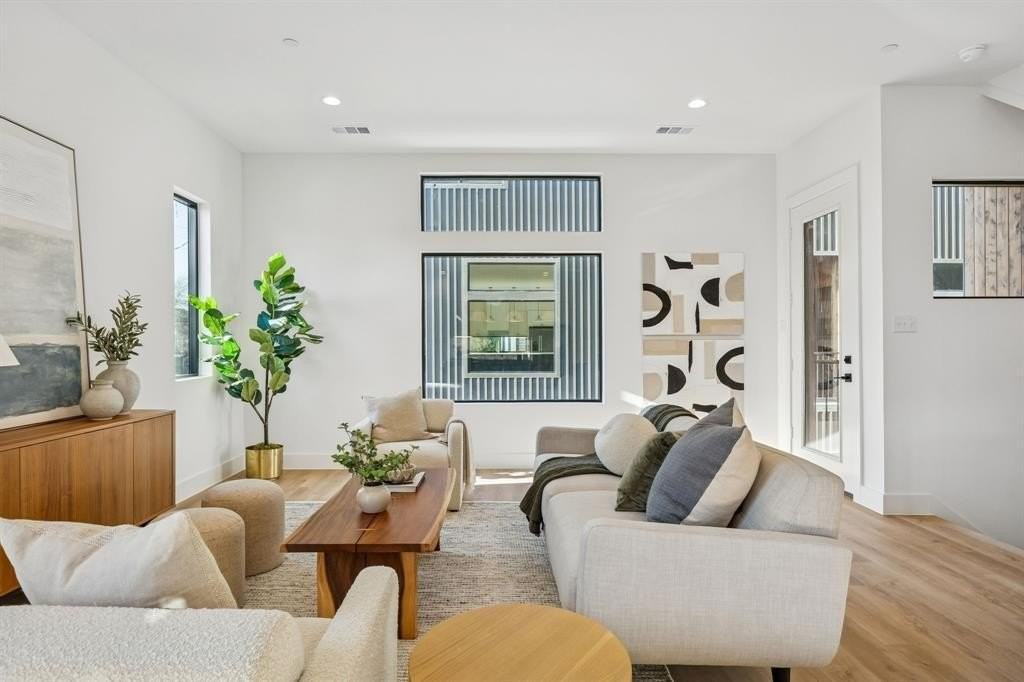2151 Mail Ave #103 - Photo 6 of 16