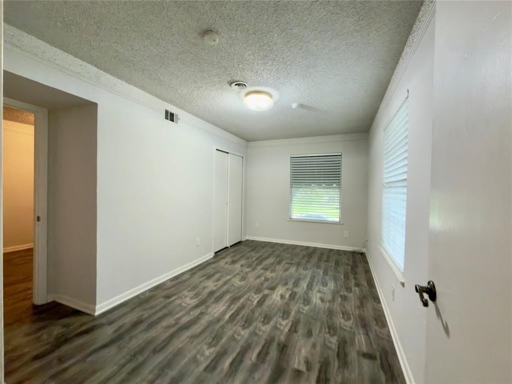 6455 Waverly Way - Photo 5 of 7