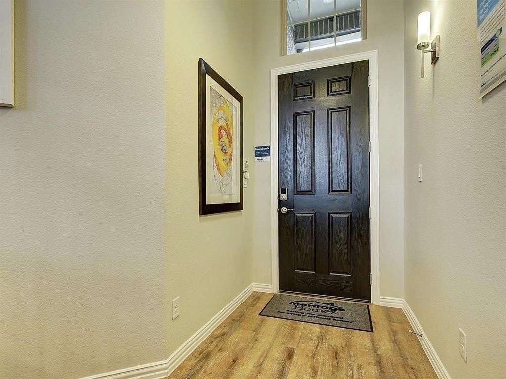 5634 Niagara Rd - Photo 3 of 31
