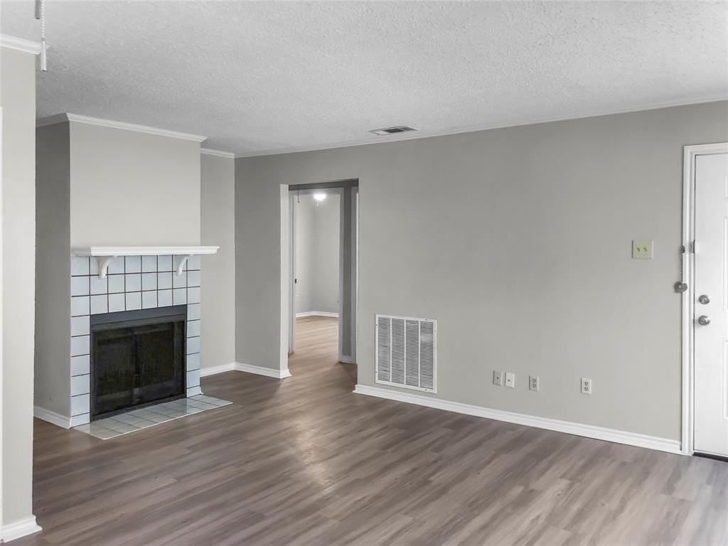 1114 Valley View Dr - Photo 4 of 13