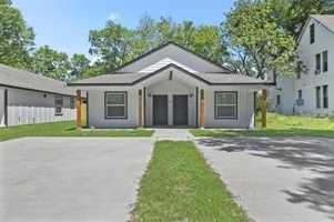 featured image of 406 W 6th St #1