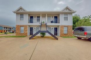 313 Queens Ct S #B - Photo 1 of 1